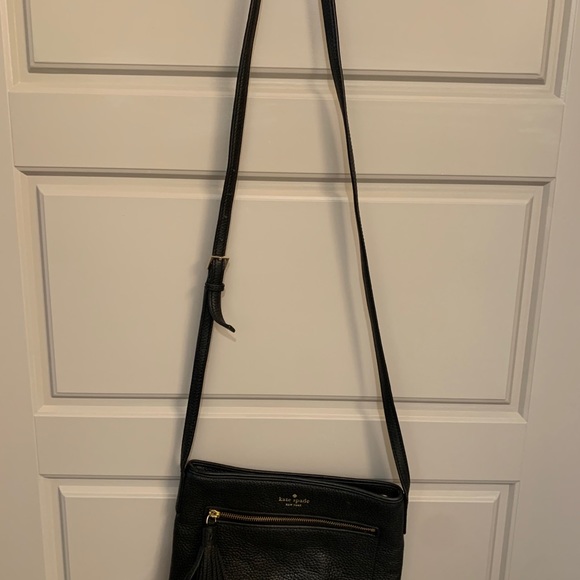 kate spade black cross body with tassel zipper - Picture 3 of 3